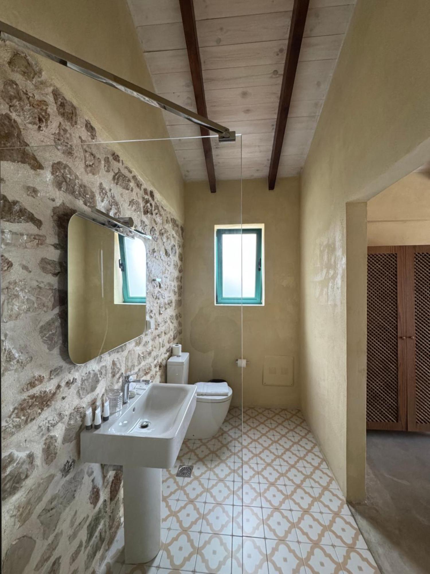 Kalesma Apartment Himare